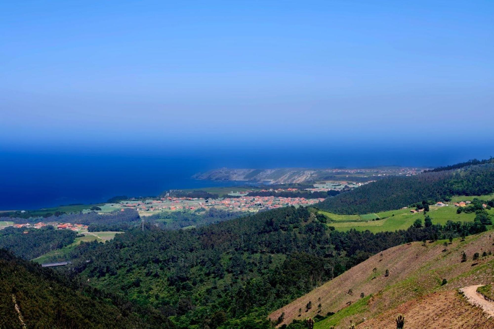 Apartamentos Rurales La Carbayala Ovinana  Bilik gambar