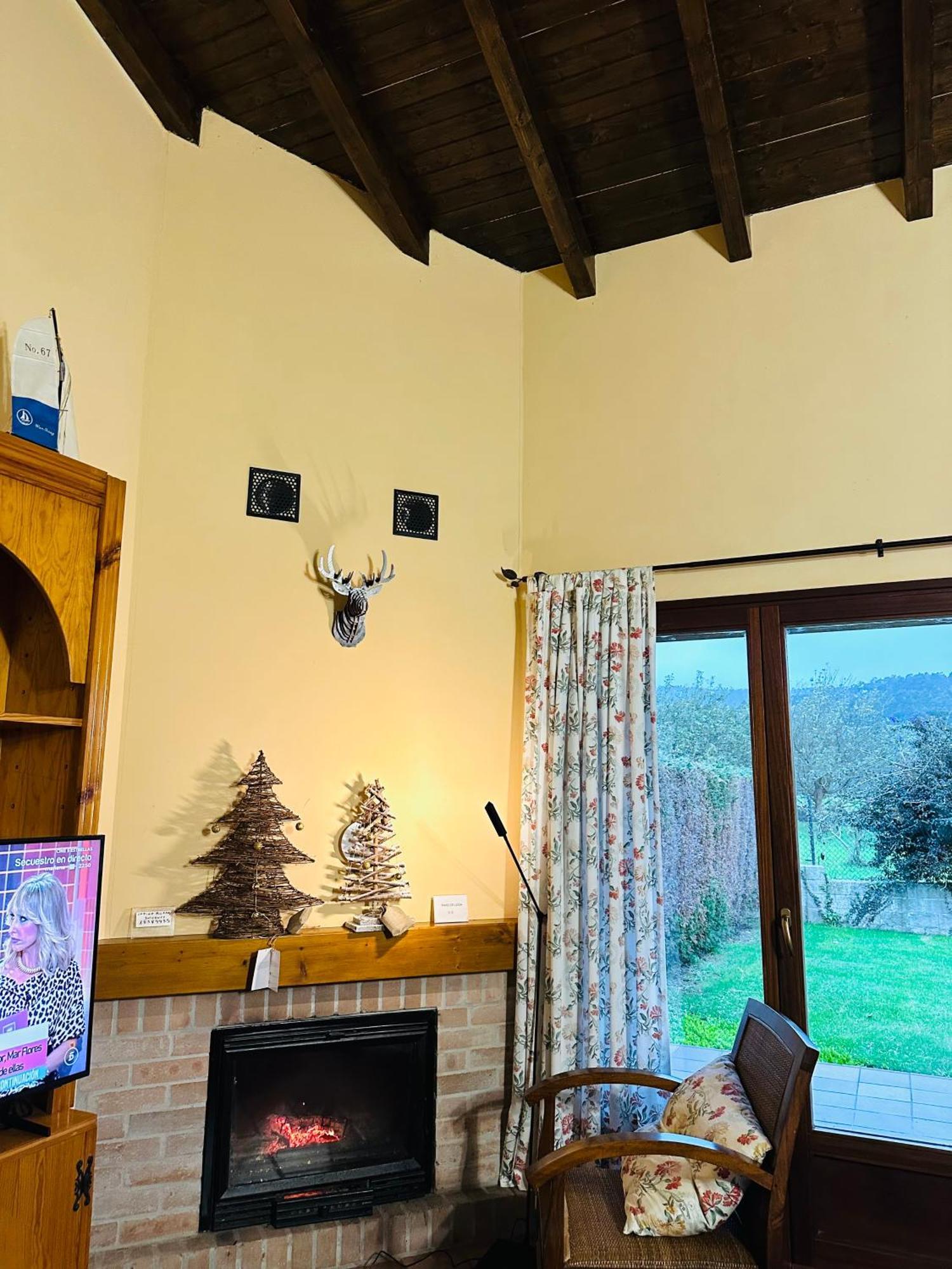 Apartamentos Rurales La Carbayala Ovinana  Luaran gambar
