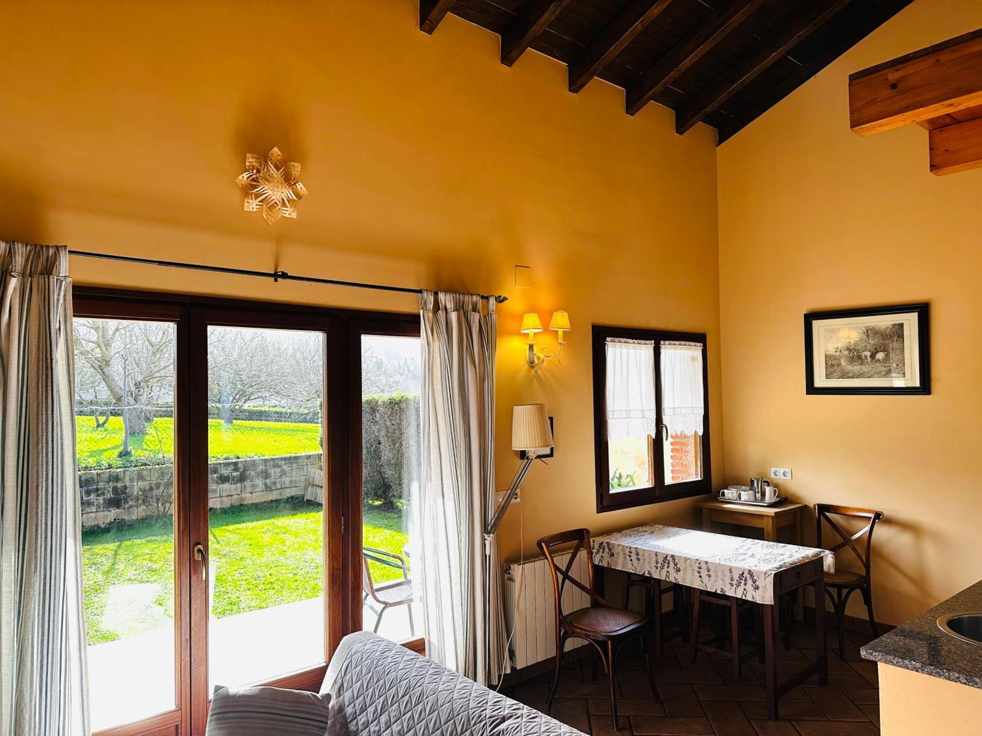 Apartamentos Rurales La Carbayala Ovinana  Luaran gambar