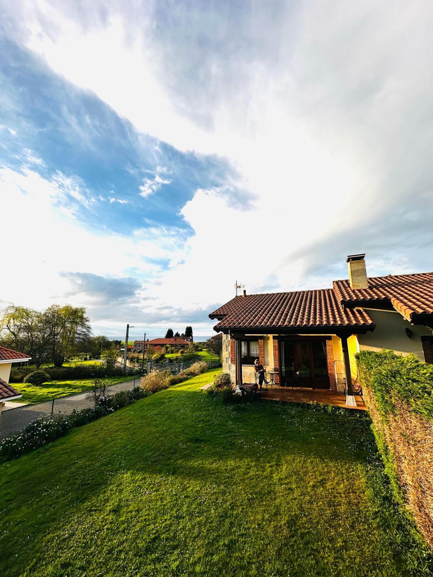 Apartamentos Rurales La Carbayala Ovinana  Luaran gambar