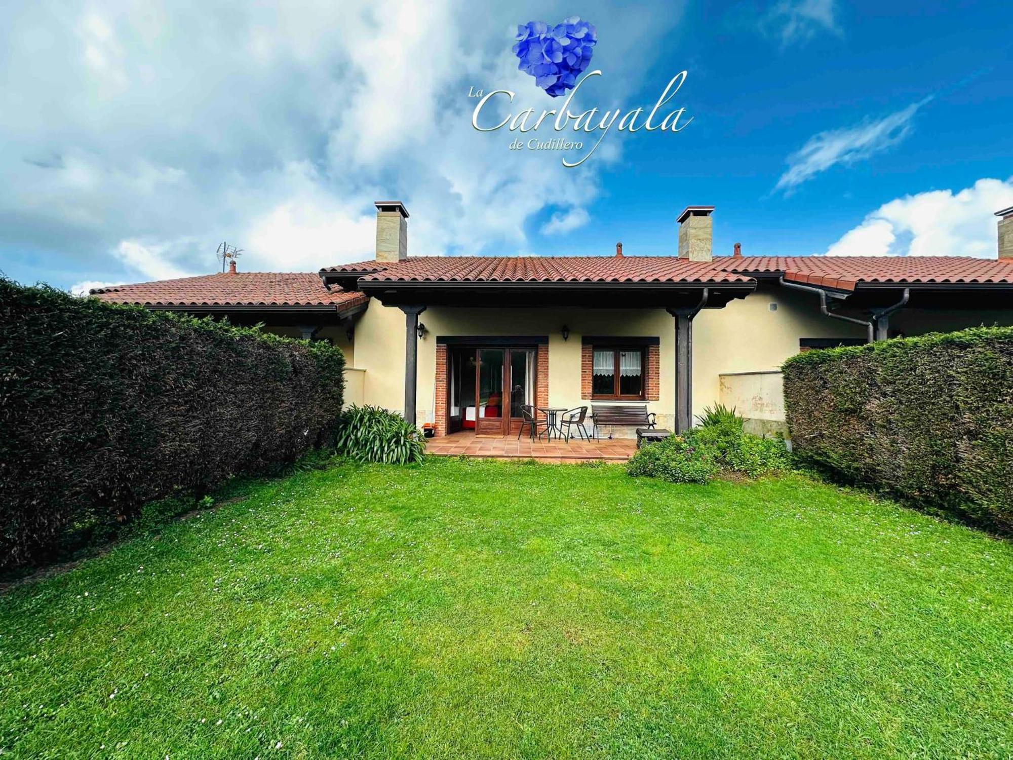 Apartamentos Rurales La Carbayala Ovinana  Luaran gambar