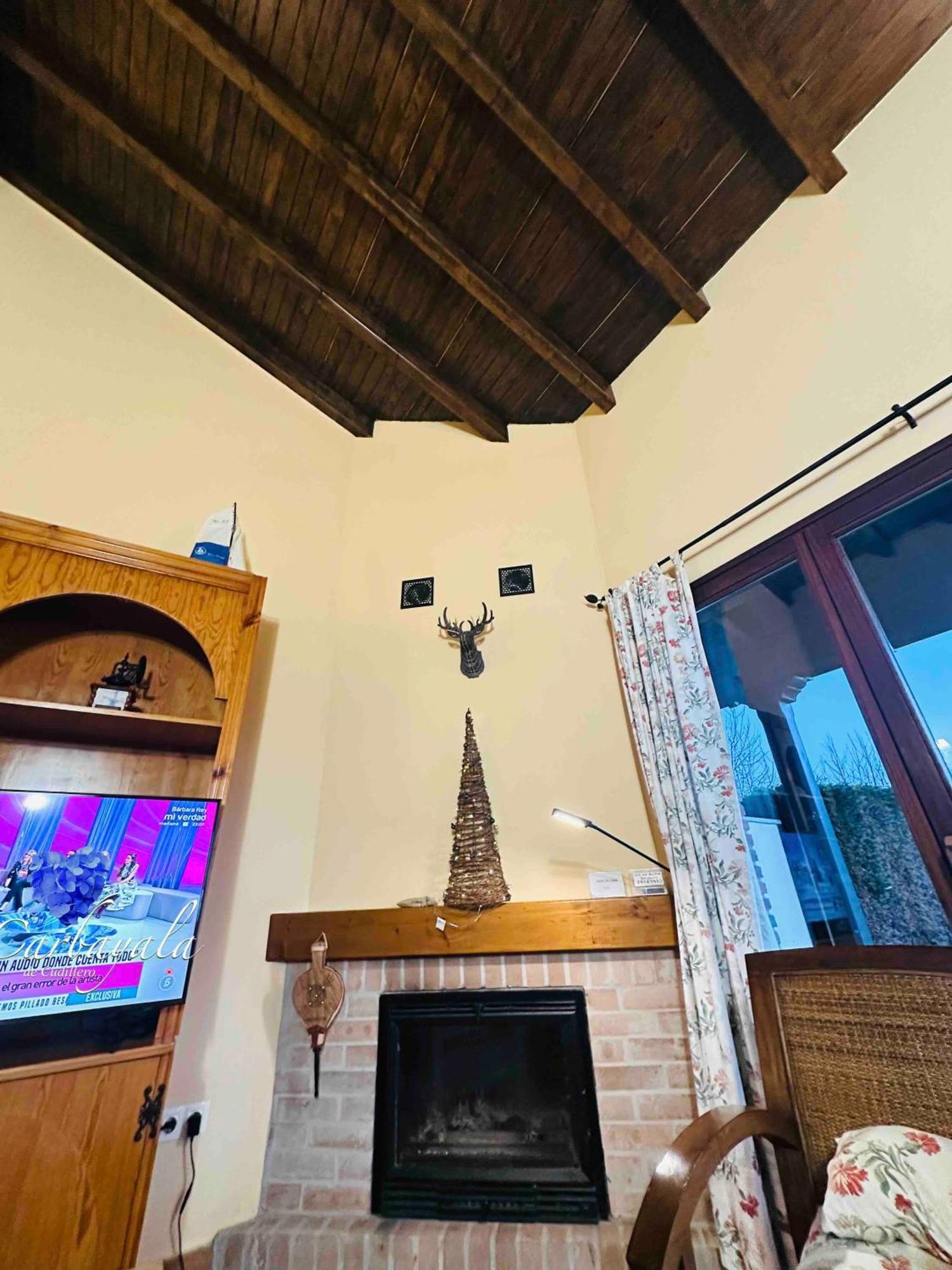 Apartamentos Rurales La Carbayala Ovinana  Luaran gambar