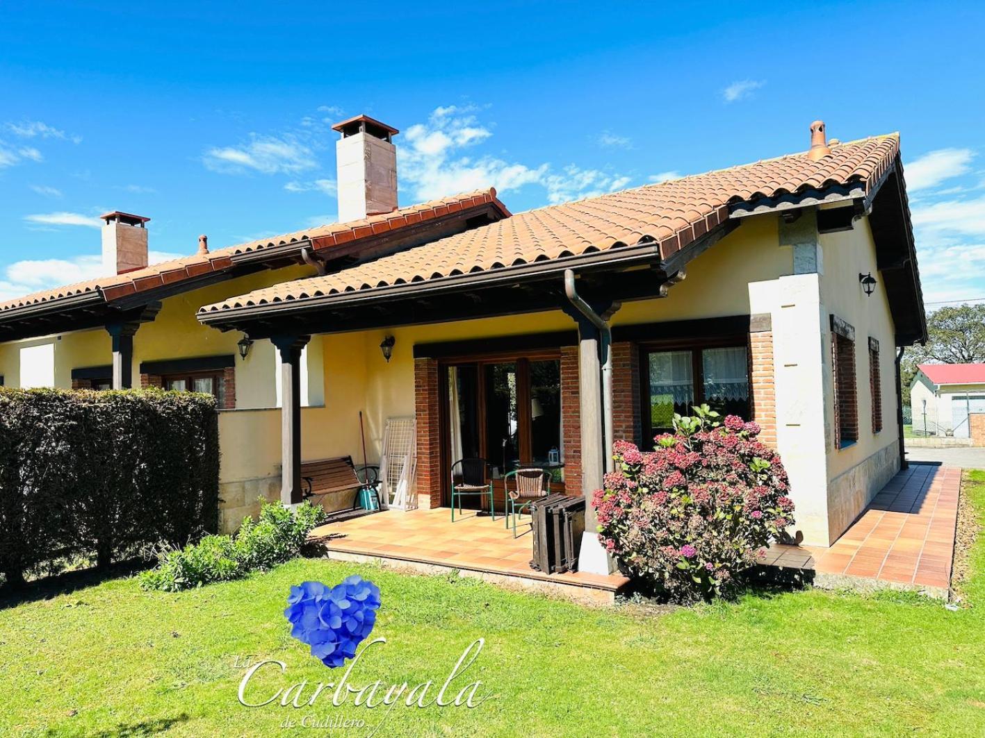 Apartamentos Rurales La Carbayala Ovinana  Luaran gambar