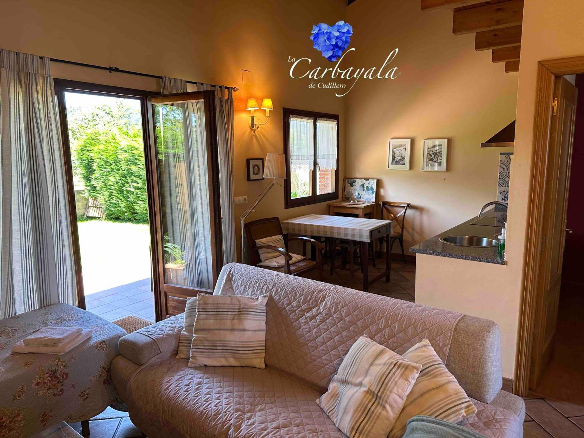 Apartamentos Rurales La Carbayala Ovinana  Luaran gambar